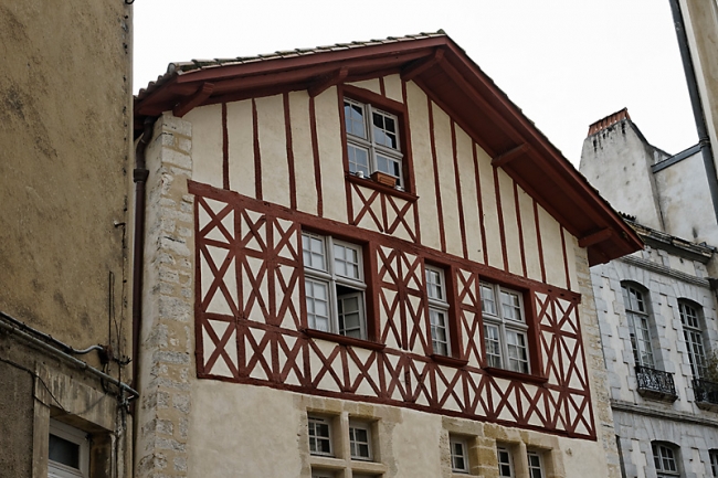 Bayonne-Avril 2012-009